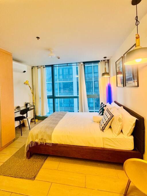 One Uptown Residences Bgc Taguig Extérieur photo