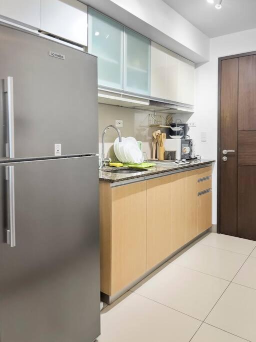 One Uptown Residences Bgc Taguig Extérieur photo