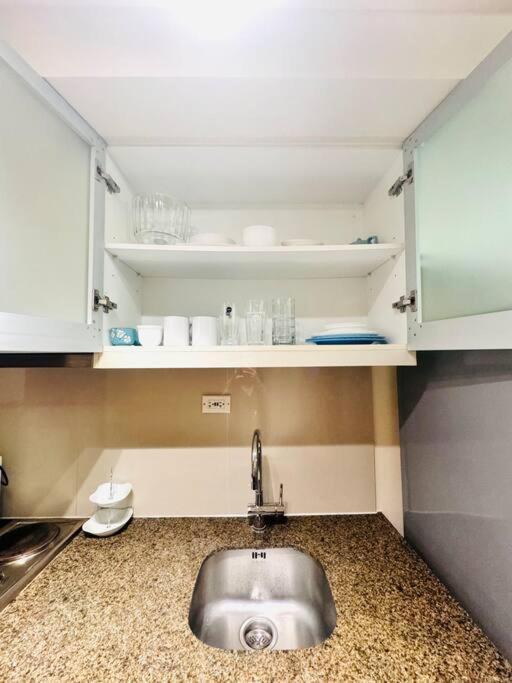 One Uptown Residences Bgc Taguig Extérieur photo