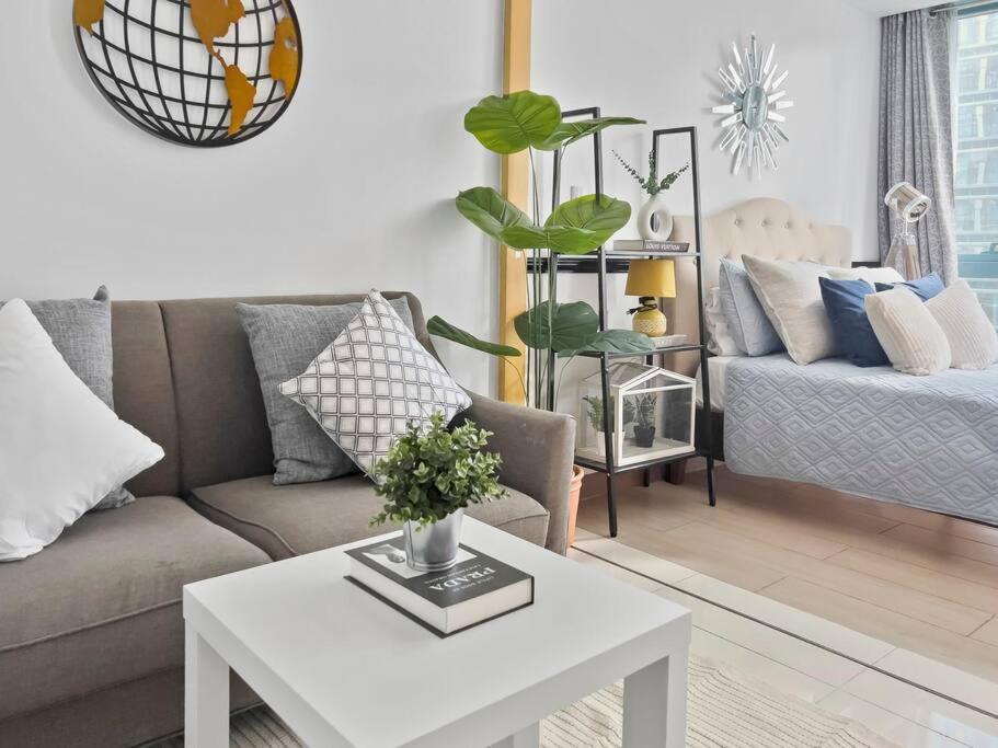 One Uptown Residences Bgc Taguig Extérieur photo